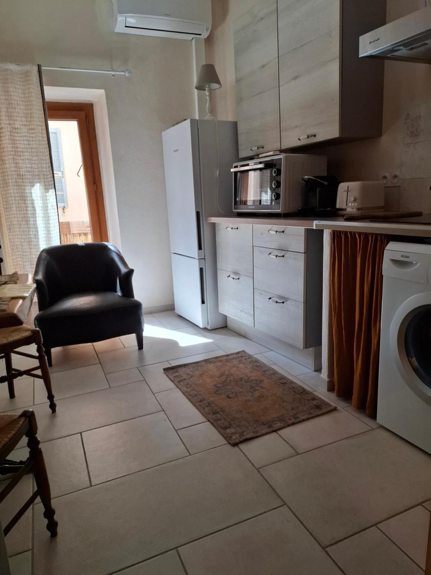 Apartment Petit Douillet Au Coeur De La Haute-ville